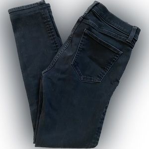GAP - True Skinny Mid Rise - Size 27 | 4R